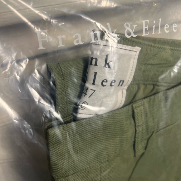 Frank & Eileen Wicklow Italian Performance Chino Pants Army Green - Picture 8 of 9